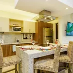 Arenis Playa del Carmen by Moskito